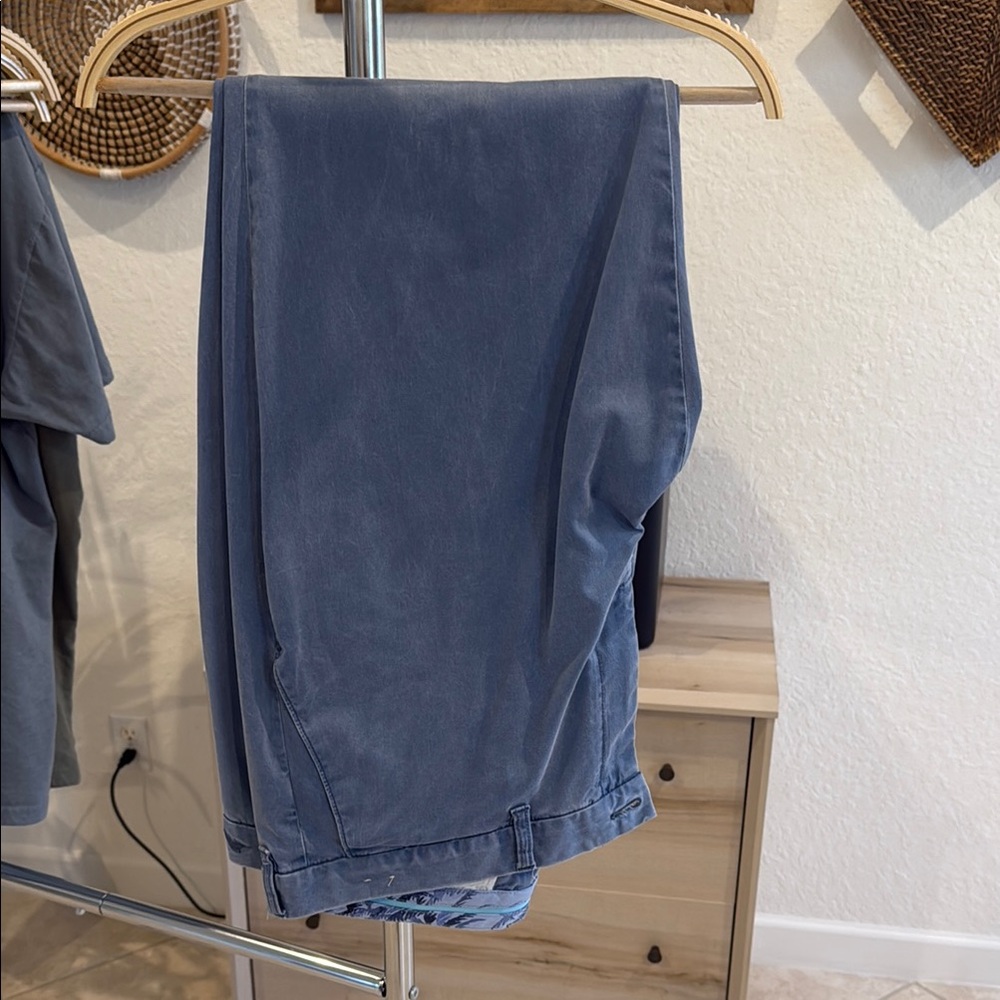 Tommy Bahama Blue Chinos Relaxed Fit